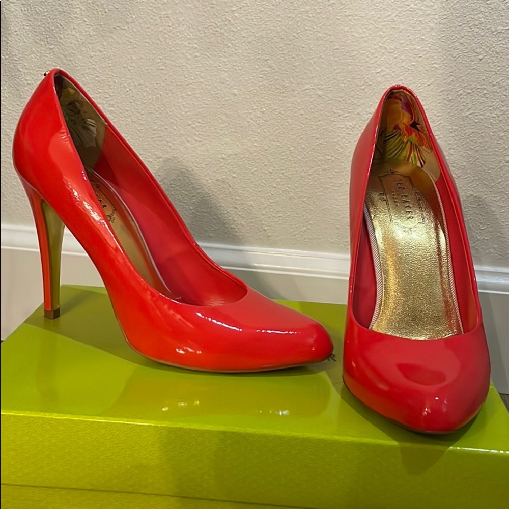 Ted Baker Leather Pumps